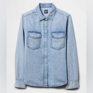 Gap UltraSoft Light Denim Shirt Snap Shirt New With Tags Size Large / Tall 🩵🩵🩵